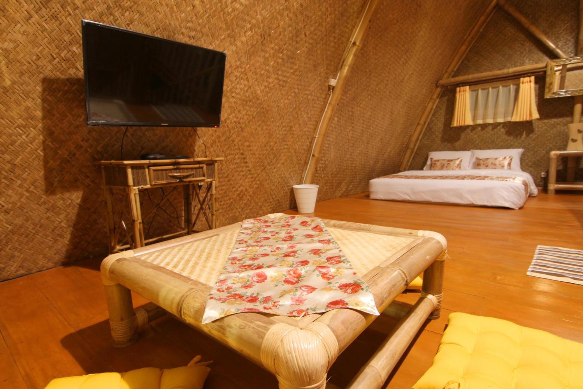 Villa Chavaminerva Bambu - Lembang Cikareumbi Bagian luar foto
